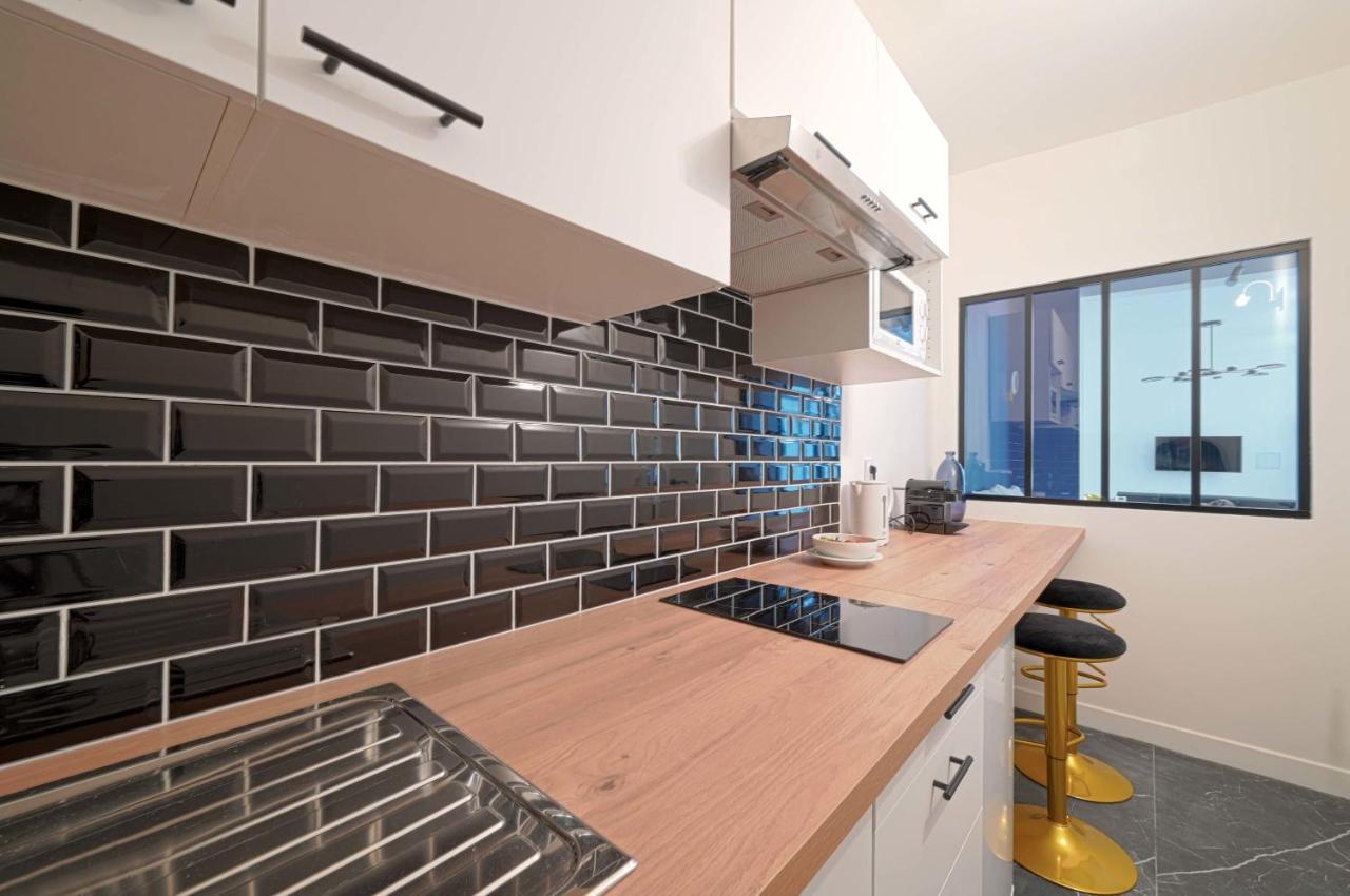 Modern Large Studio Apartment For 3 Paris Eksteriør bilde