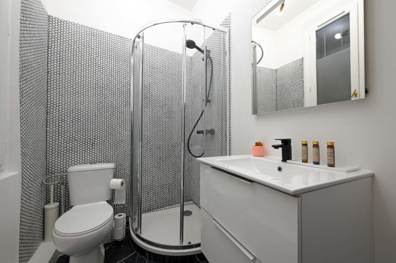 Modern Large Studio Apartment For 3 Paris Eksteriør bilde